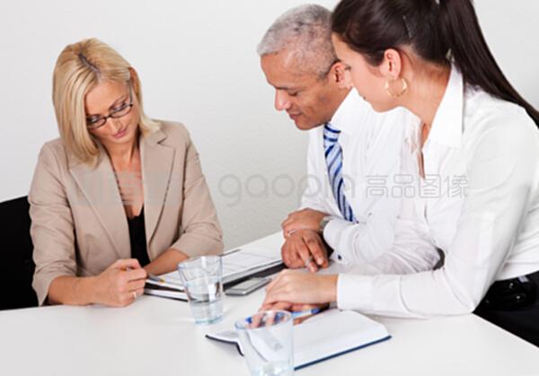 構(gòu)建高效銷售網(wǎng)絡(luò) 商業(yè)咨詢視角下的網(wǎng)絡(luò)設(shè)備營(yíng)銷策略